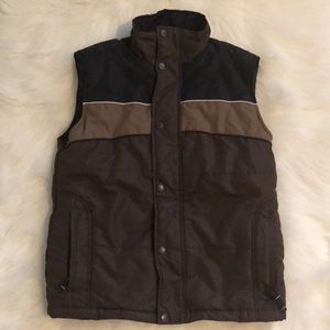 Boys warm weather resistant puffer vest